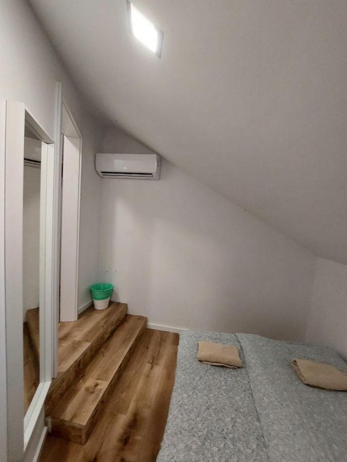 Unique Vila Veselova, Ljubljana City Center מראה חיצוני תמונה
